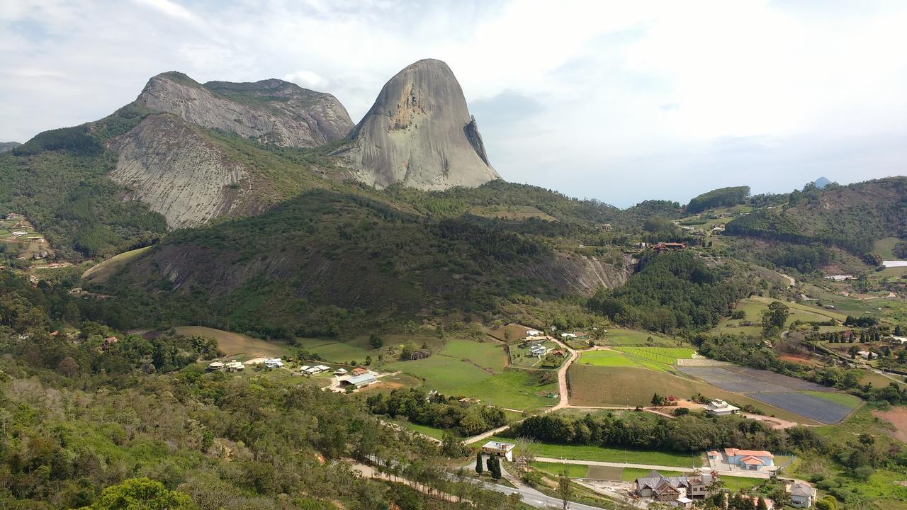 דומינגוס מרטינס Aparthotel Em Pedra Azul מראה חיצוני תמונה